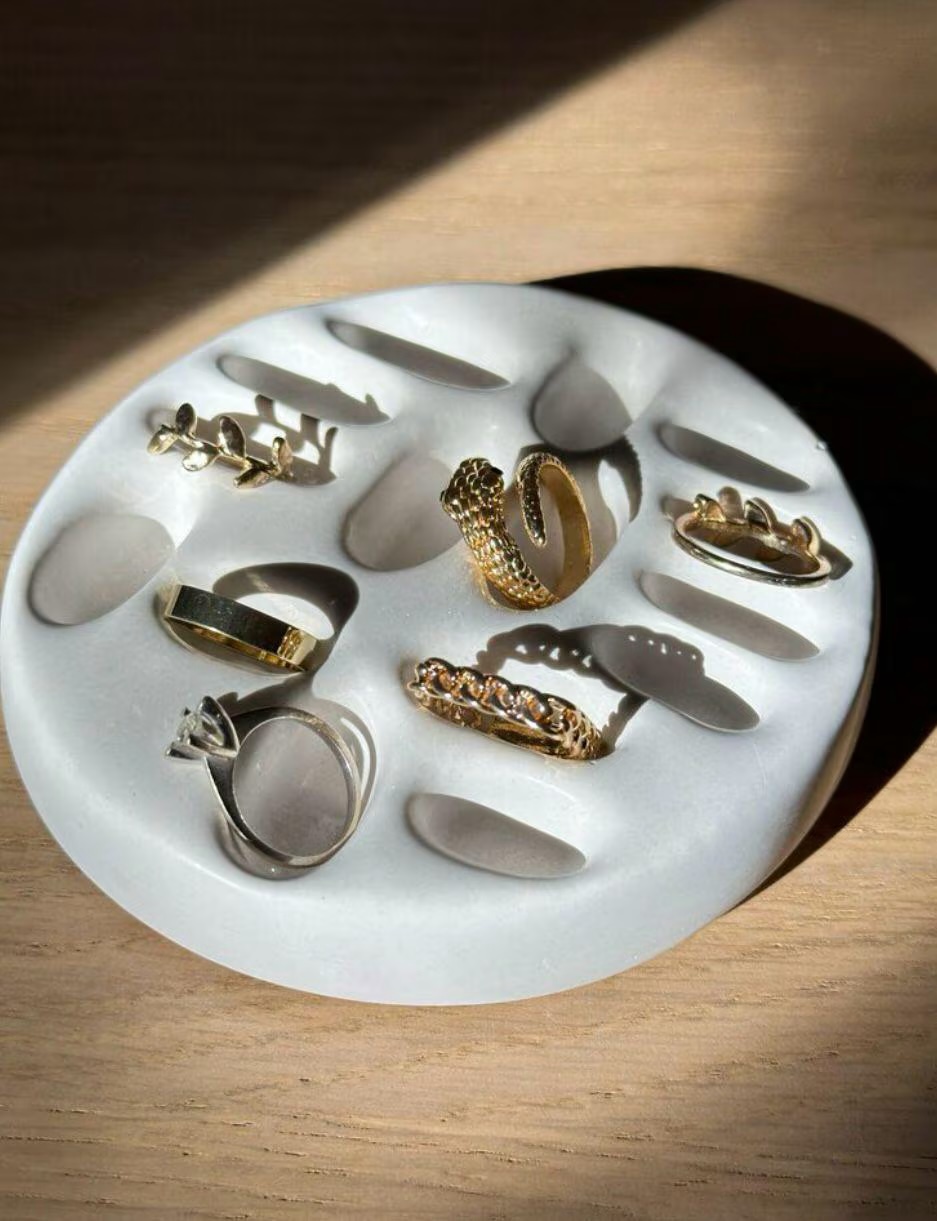 keira ring holder - Image 3